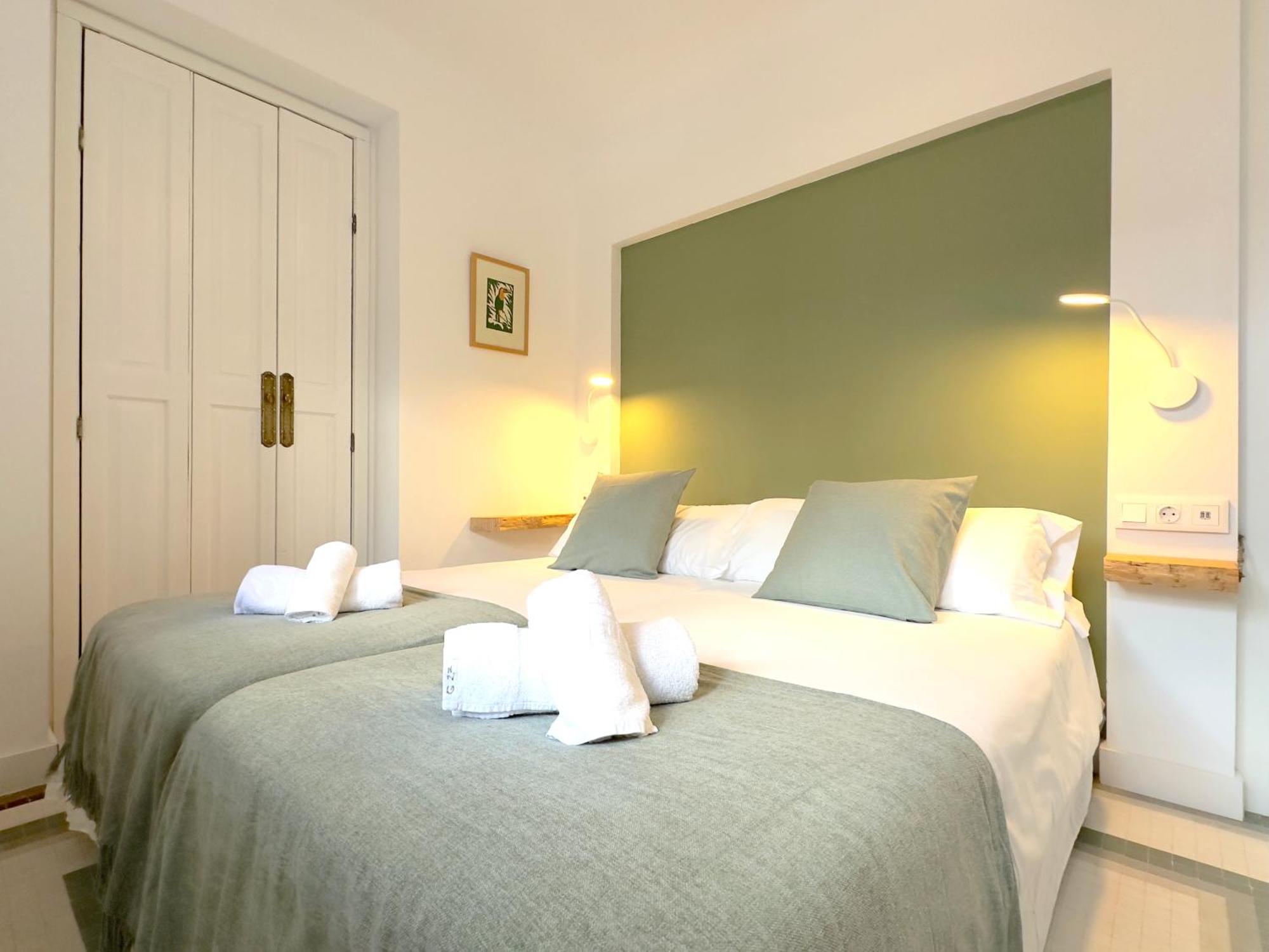 Villa Clavero Two Premium Apt Málaga Exteriör bild